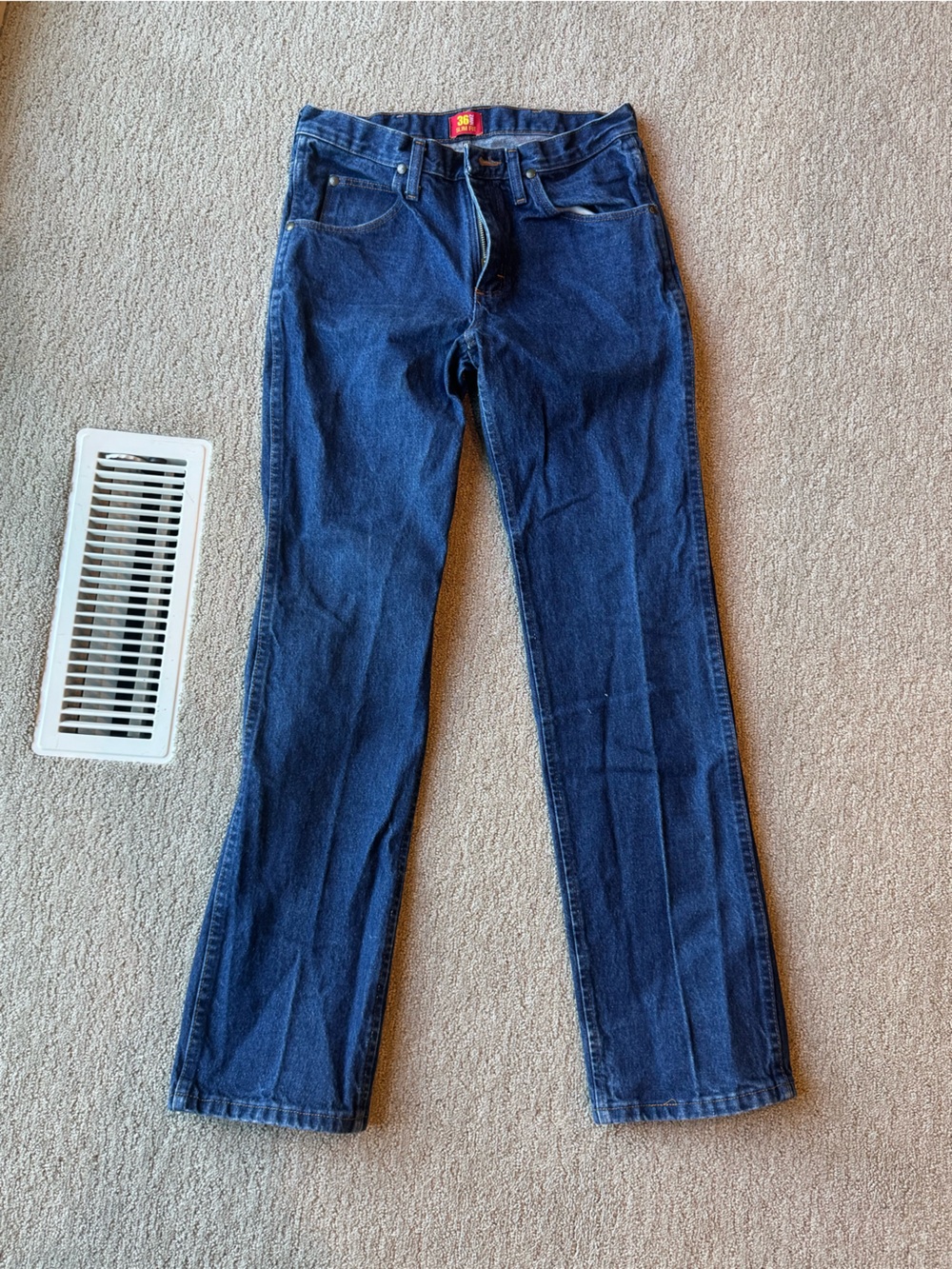 Men's Wrangler’s Straight-Leg Jeans
